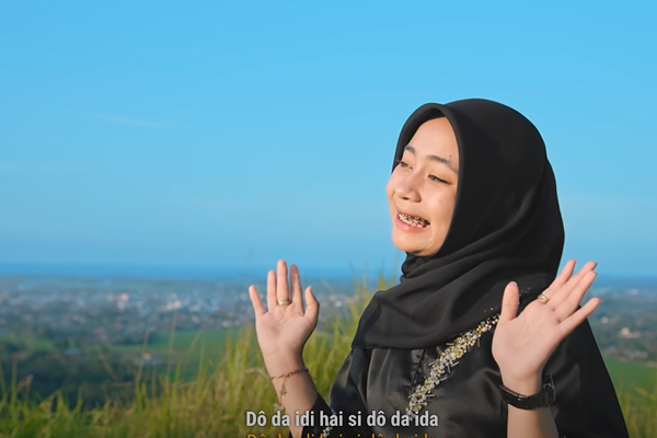 Lirik Lagu Do Da Idi